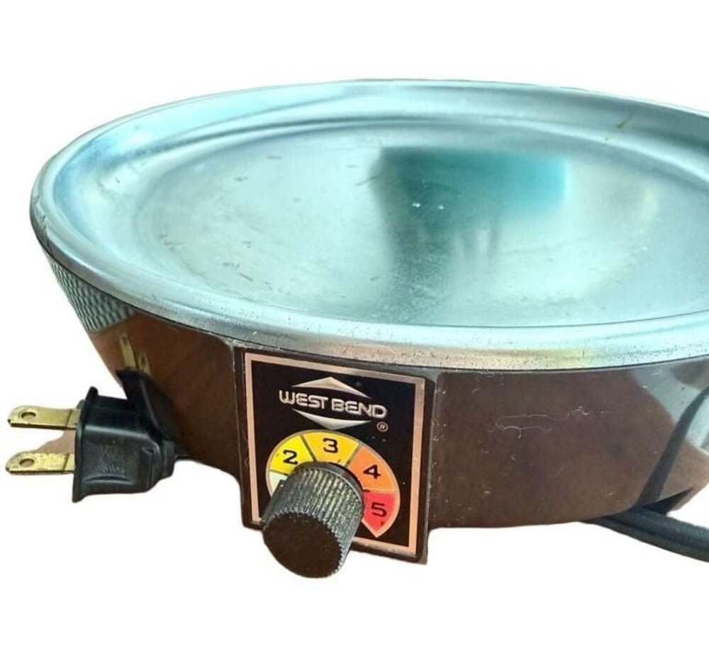West Bend Lazy Day 6 Quart Slow Cooker Base tested work great !!